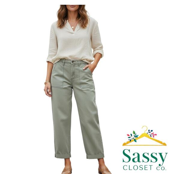Old Navy Pants - Old Navy Olive Green Twill Cargo Pants Women's Size 4 EUC